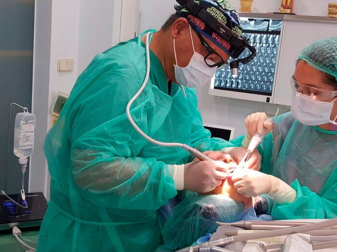 Los implantes dentales: paso a paso